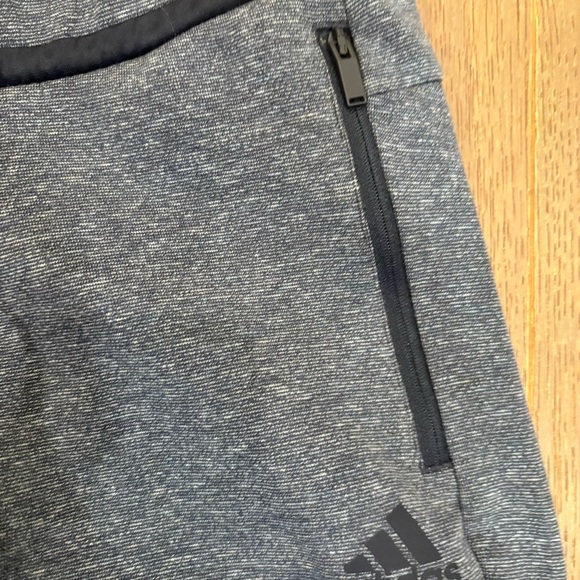 Adidas $60 Must Haves Versatility Tapered Joggers Gray Marl XS EUC - Picture 5 of 8